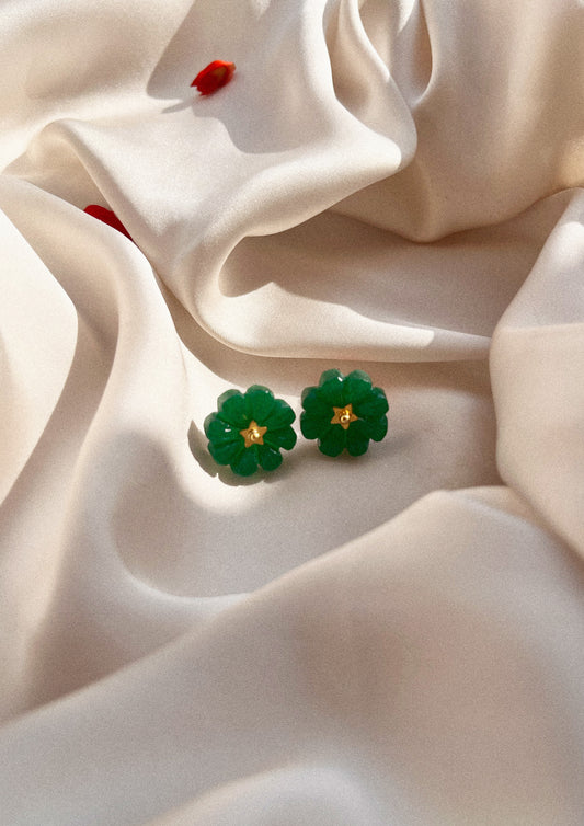 FLOWER STUDS GREEN ONYX
