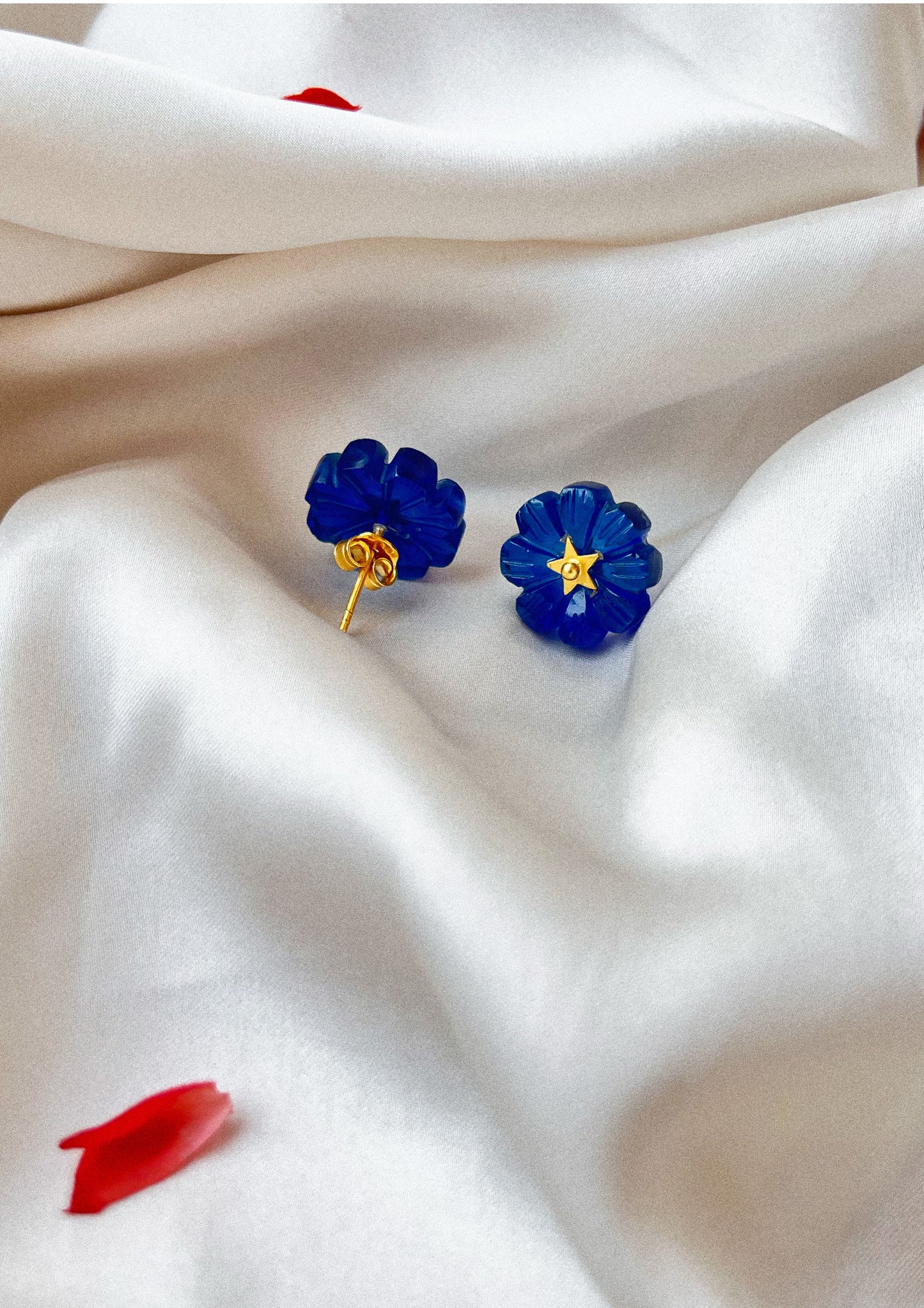 FLOWER STUDS- BLUE QUARTZ CARVED