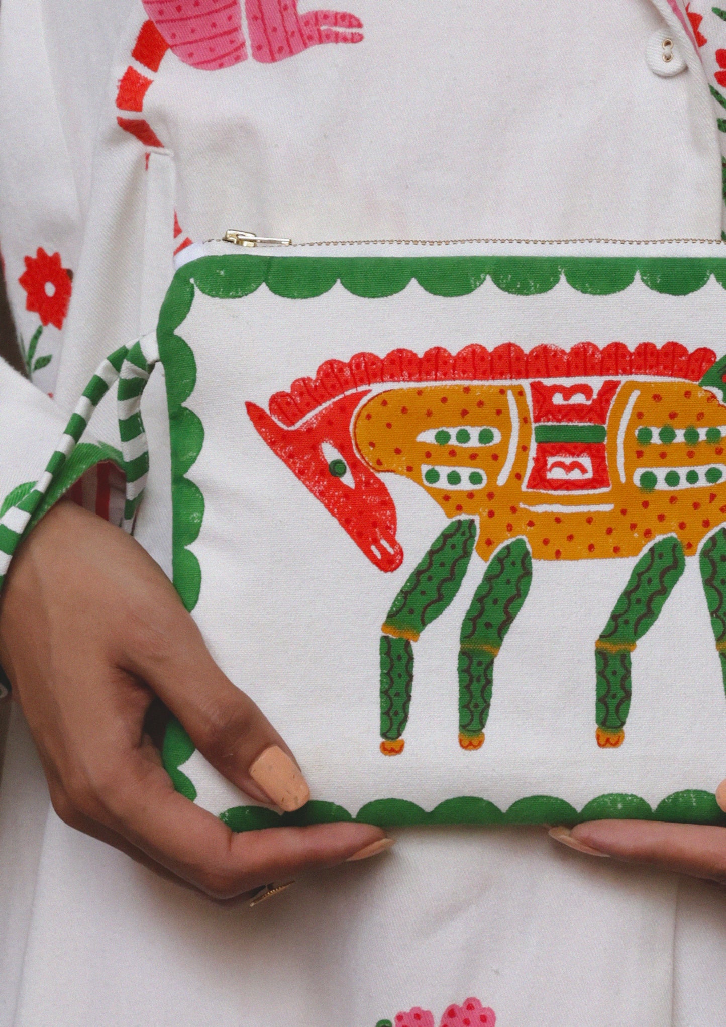 MAKEUP POUCH- HORSE BLOCK PRINT