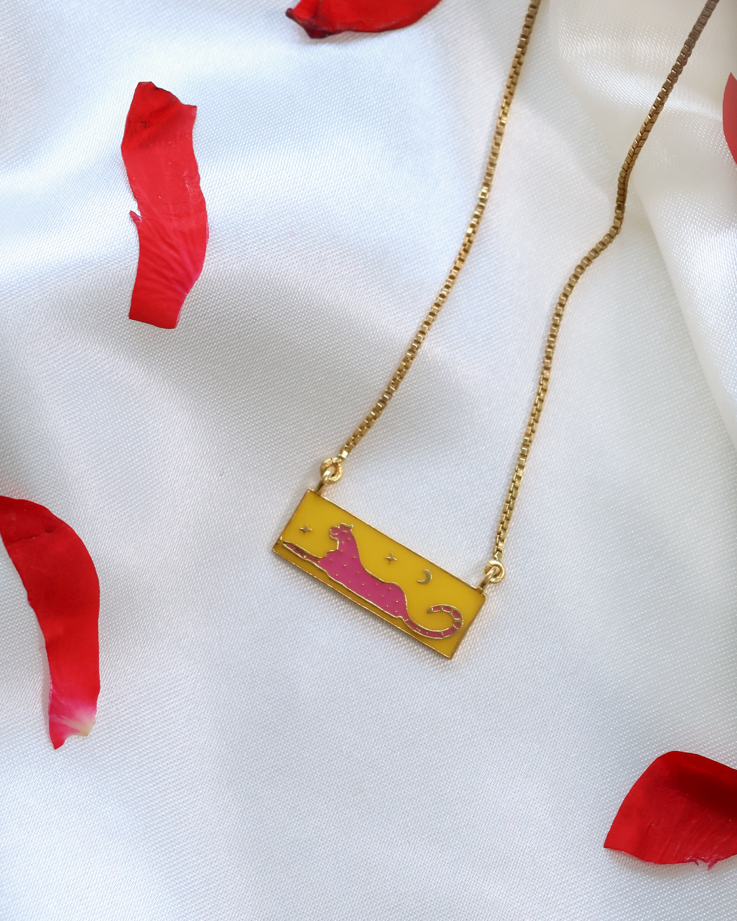 Leopard pendant pink and gold meenakari