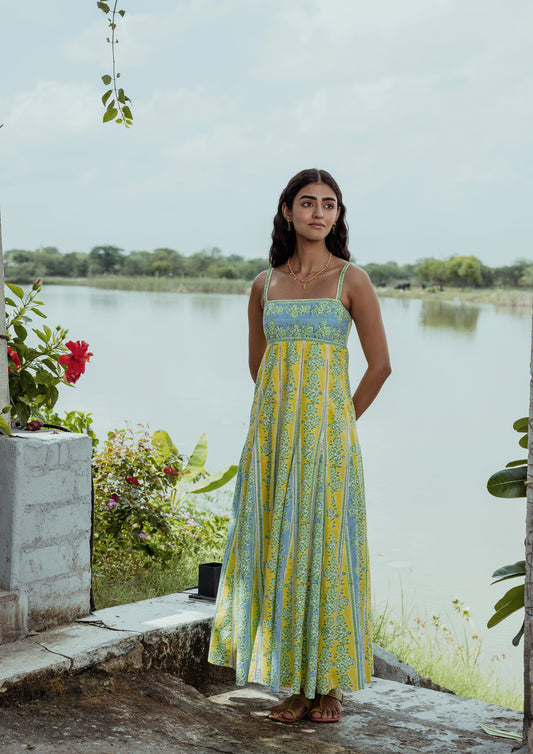 KASHI DRESS CHIKANKARI BORDER PRINT