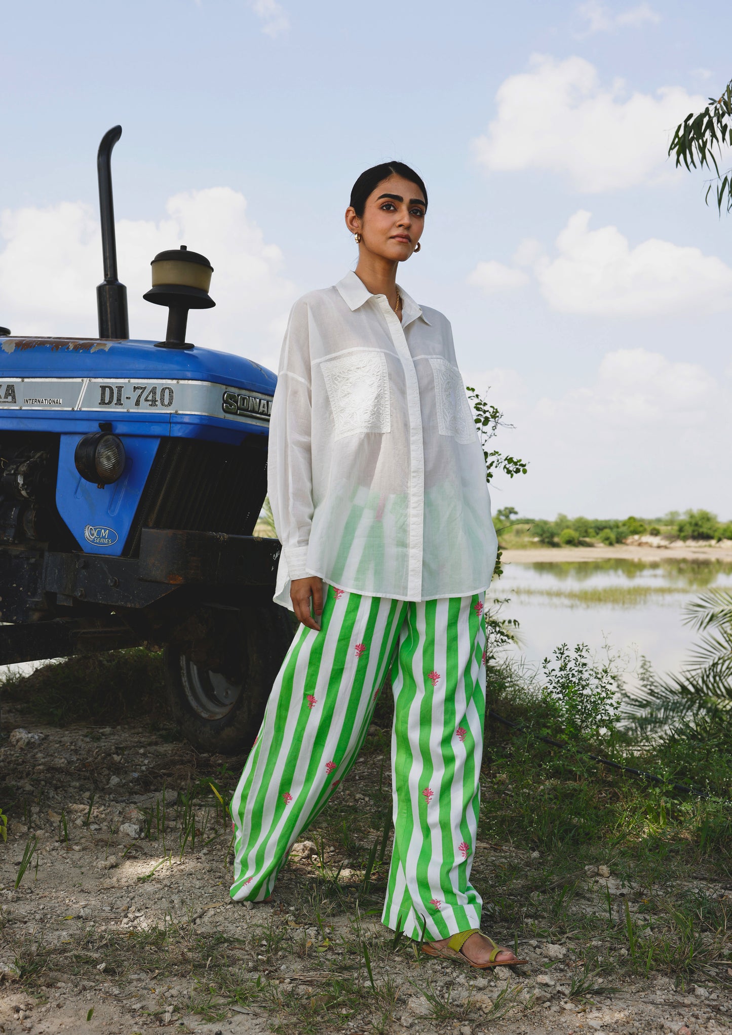 LUCKNOW PANTS- STRIPE CHIKANKARI