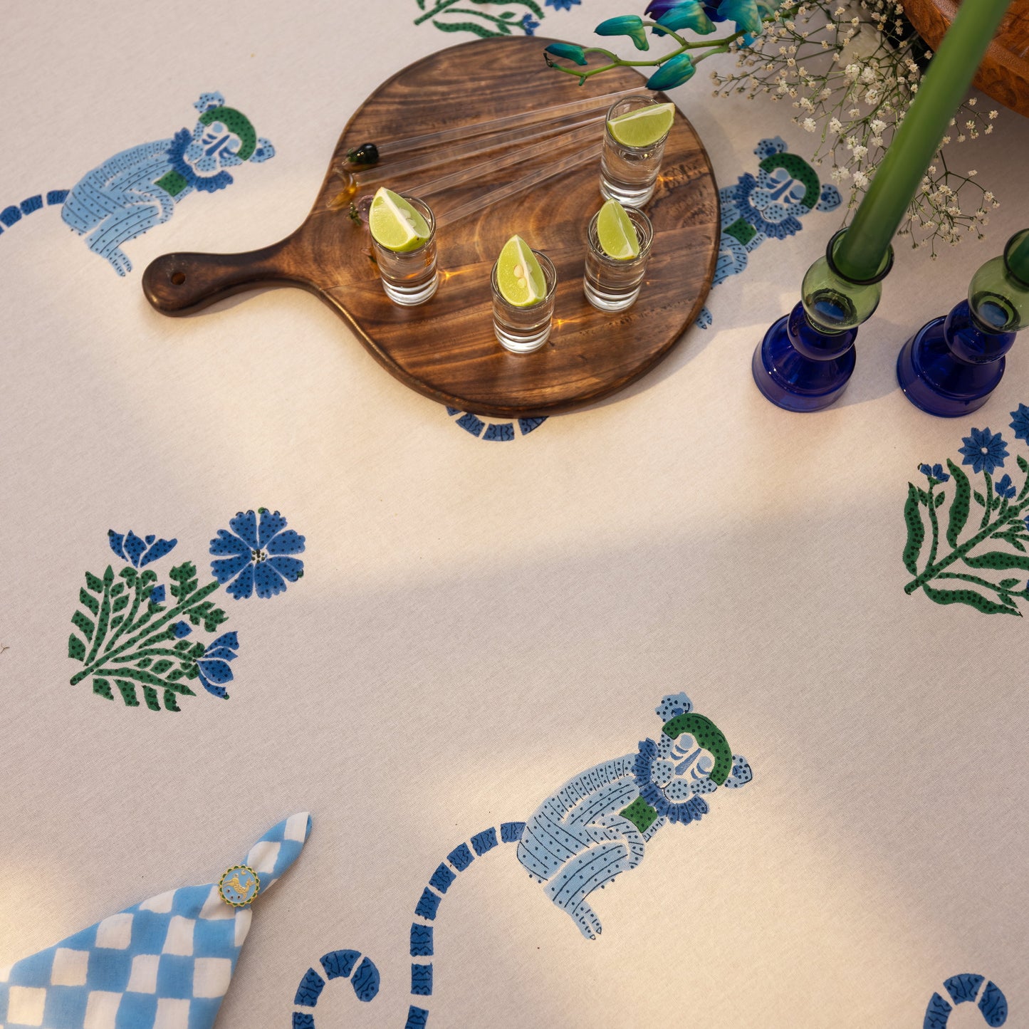 MENAGERIE BLUE TABLE CLOTH