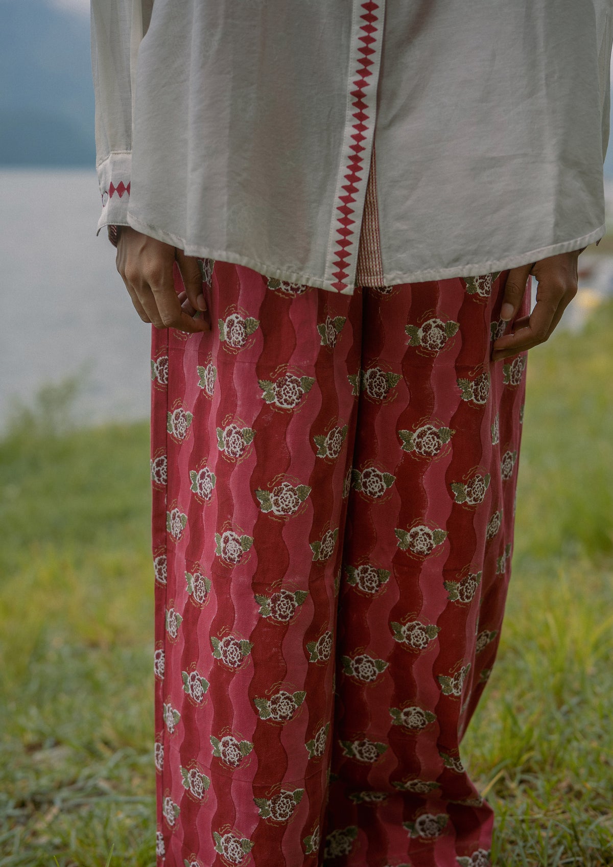 AMER PANTS BURGUNDY GANGA