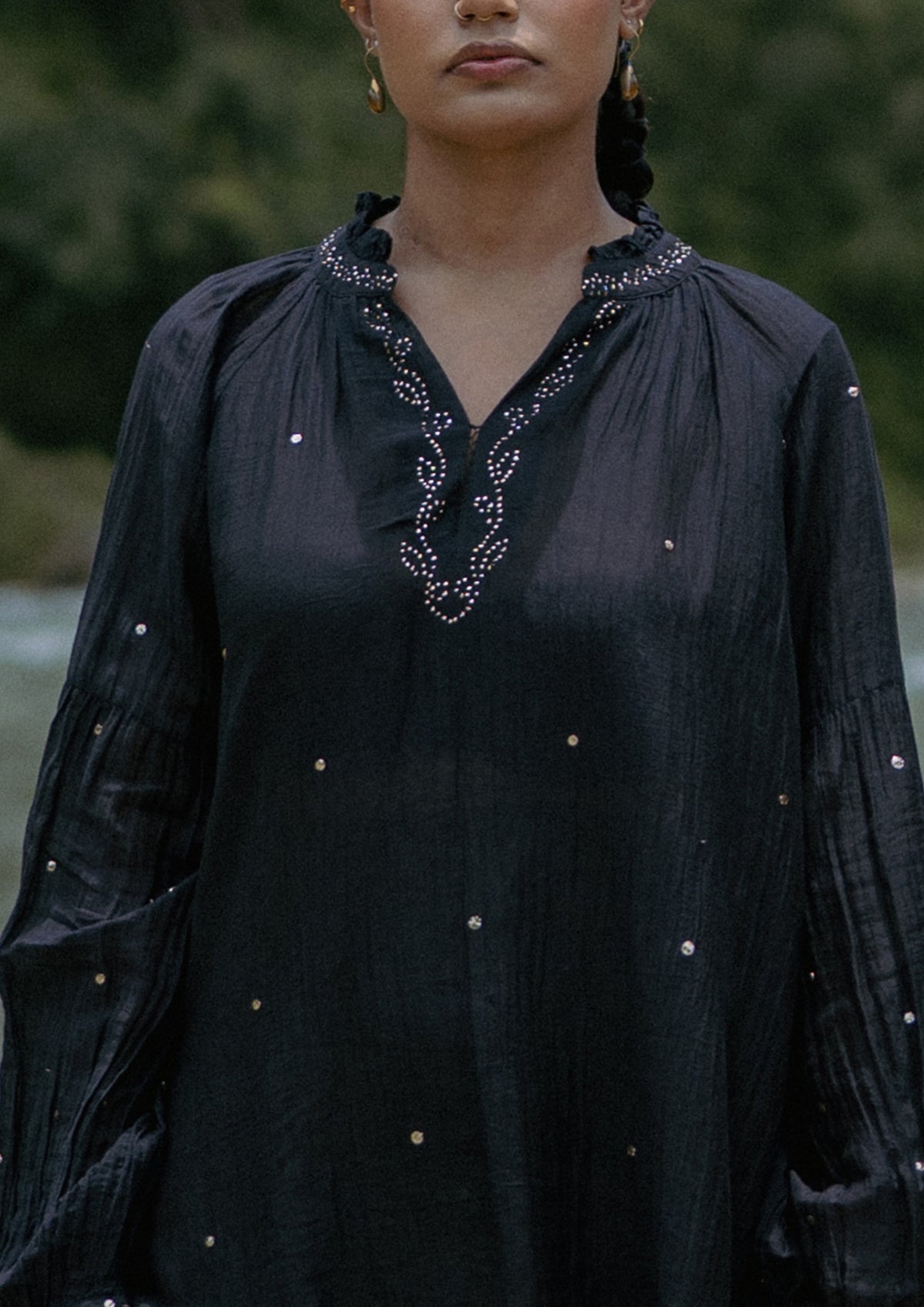 MAHAL BLOUSE MUKAISH EMBROIDERY