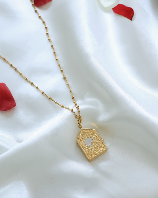 SILBATTA PENDANT
