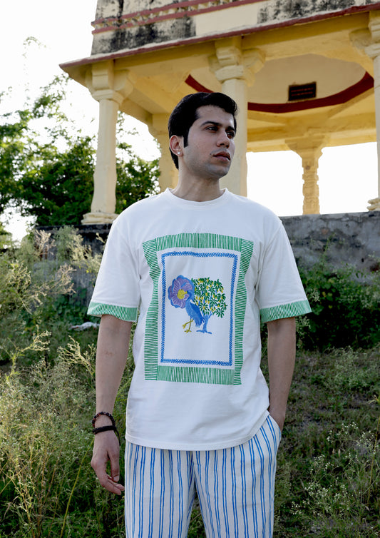 UNISEX  T SHIRT- BLUE CRANE